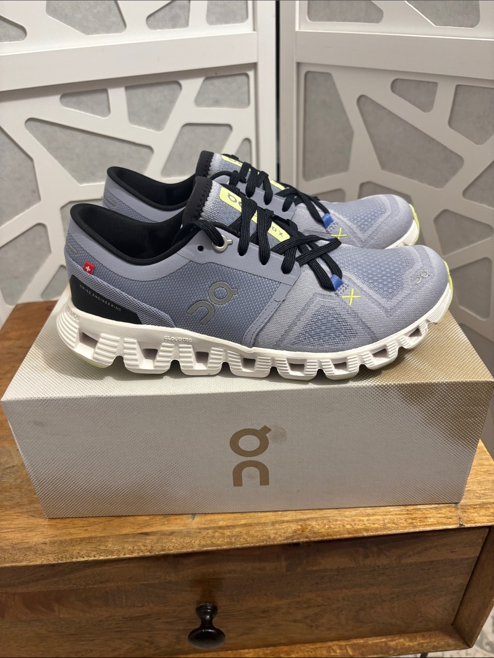 On Cloud X 3 Women’s Running Training Shoes Nimbus White Size 6.5